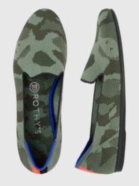 Rothy’s Daily Loafer in Green Camo Almond Toe Size 7.5 Women’s